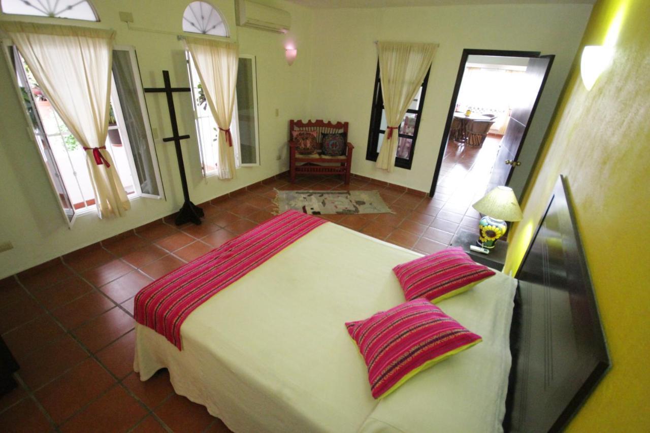 La Iguana Vallarta Lgbt Adults Only - Romantic Zone - Party Clubbing Street Puerto Vallarta Bagian luar foto