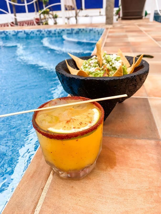La Iguana Vallarta Lgbt Adults Only - Romantic Zone - Party Clubbing Street Puerto Vallarta Bagian luar foto