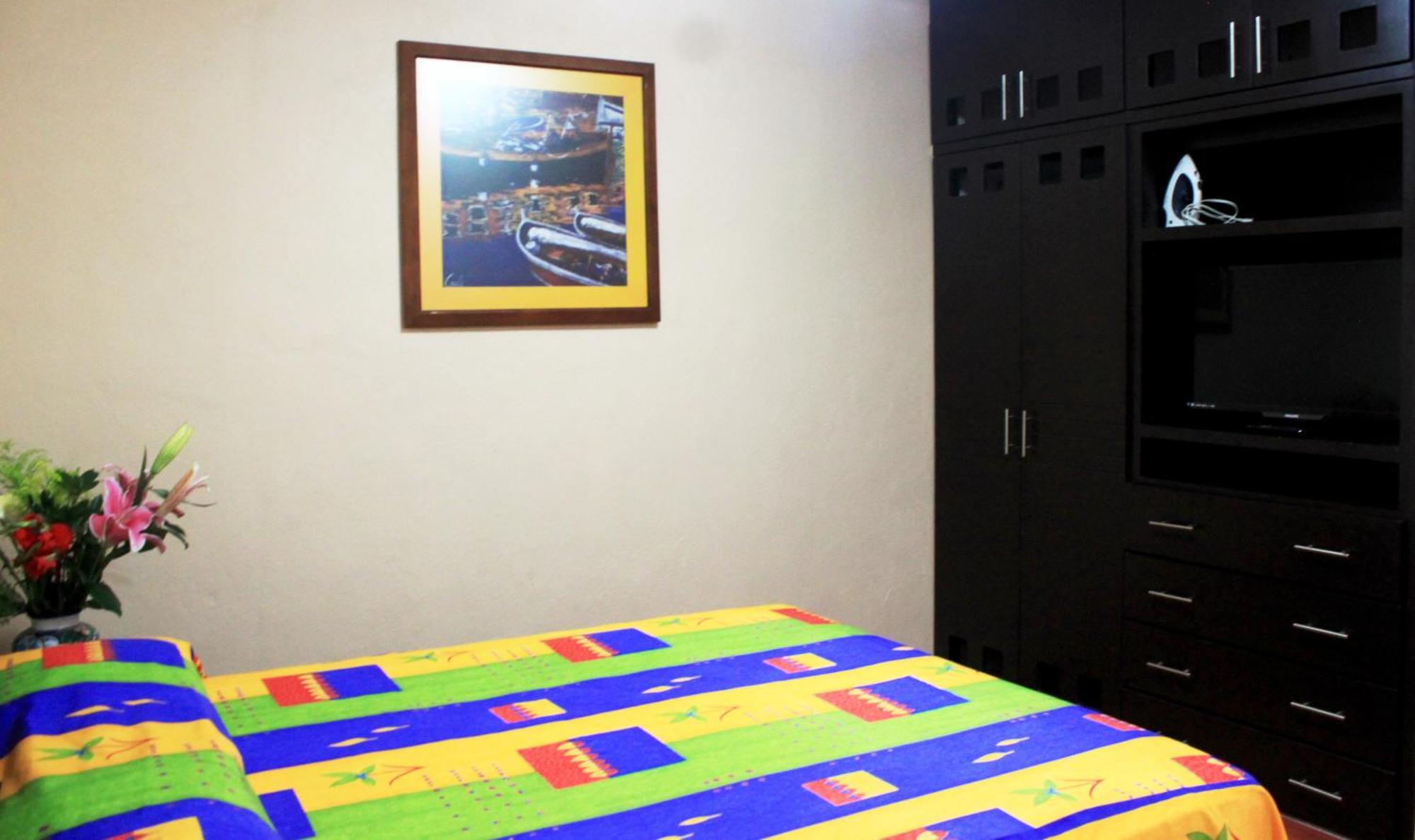 La Iguana Vallarta Lgbt Adults Only - Romantic Zone - Party Clubbing Street Puerto Vallarta Ruang foto