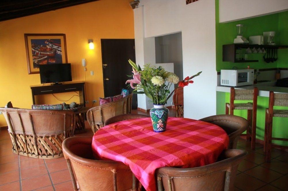 La Iguana Vallarta Lgbt Adults Only - Romantic Zone - Party Clubbing Street Puerto Vallarta Bagian luar foto
