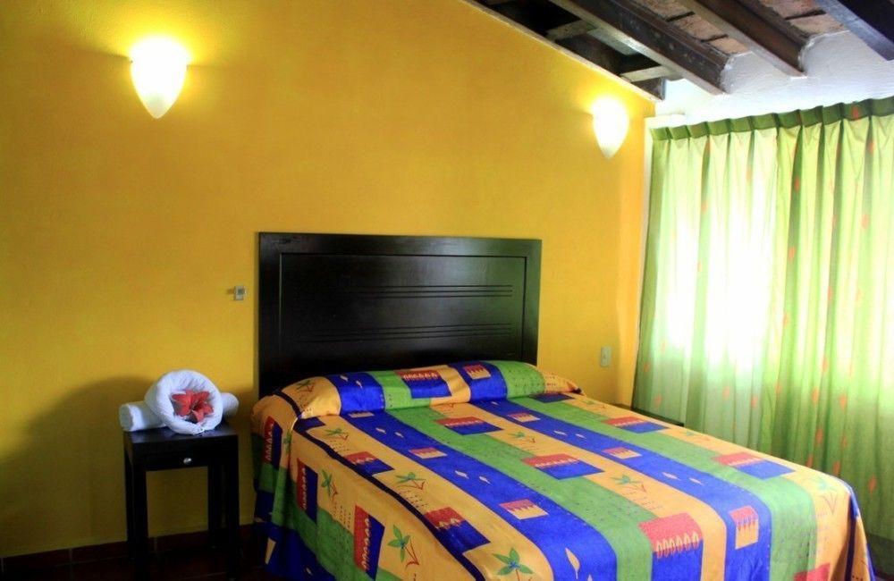 La Iguana Vallarta Lgbt Adults Only - Romantic Zone - Party Clubbing Street Puerto Vallarta Bagian luar foto