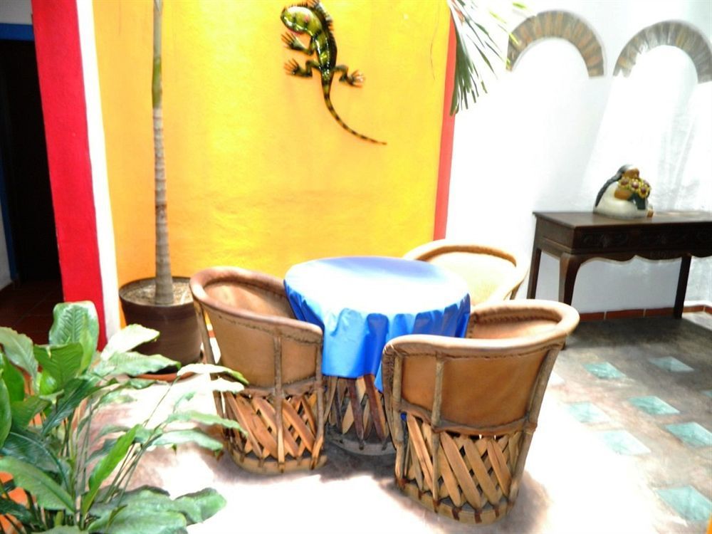 La Iguana Vallarta Lgbt Adults Only - Romantic Zone - Party Clubbing Street Puerto Vallarta Bagian luar foto