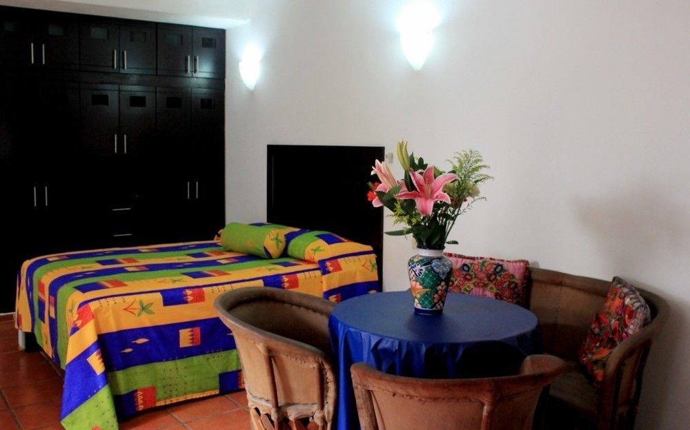 La Iguana Vallarta Lgbt Adults Only - Romantic Zone - Party Clubbing Street Puerto Vallarta Bagian luar foto